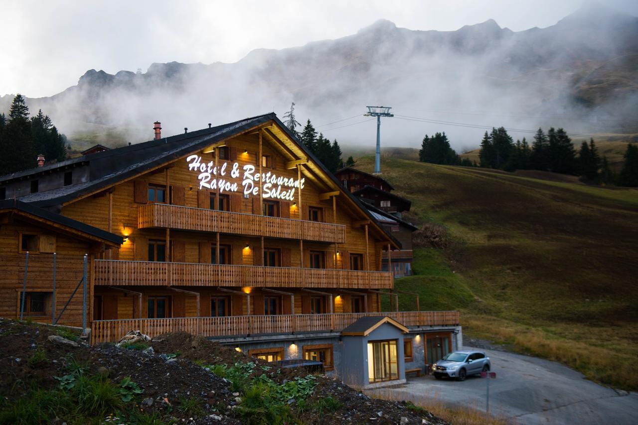 Hotel Rayon De Soleil Champéry Buitenkant foto
